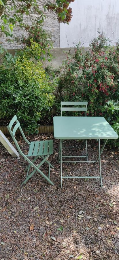 Scandinave - proche gare&centre-ville - stationnement - cour intérieure table&chaises Saint-Brieuc Esterno foto